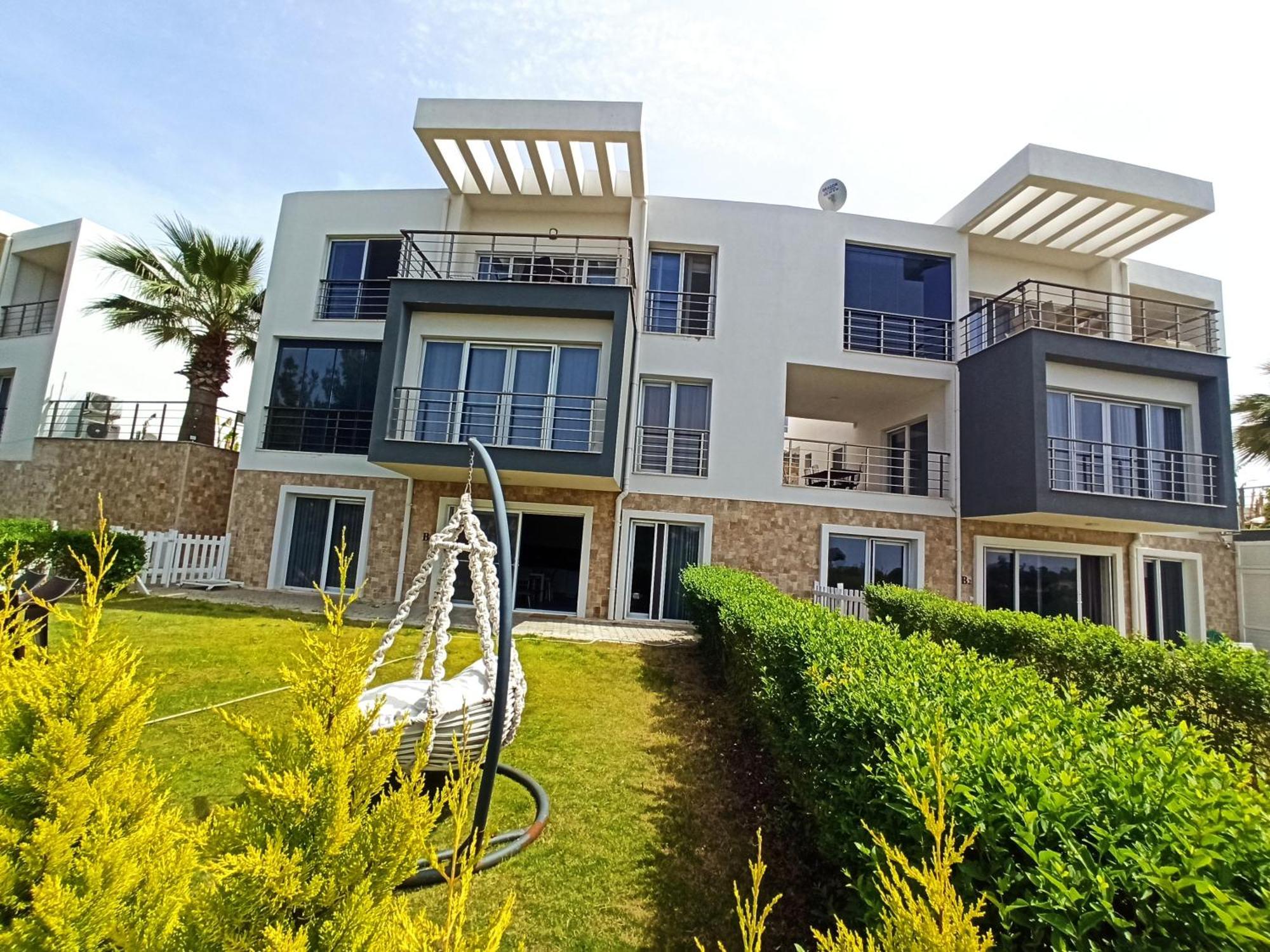 Lavender Residence Кушадасъ Екстериор снимка